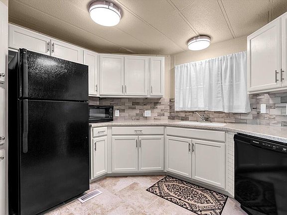 3rd image of 2020 Cabello St