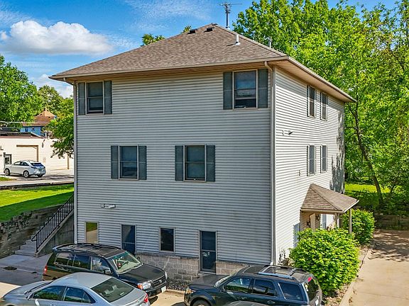 4th image of 817-819 S Gilbert Ct #430cdfd77