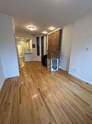 5th image of 245 E 62nd St APT 15