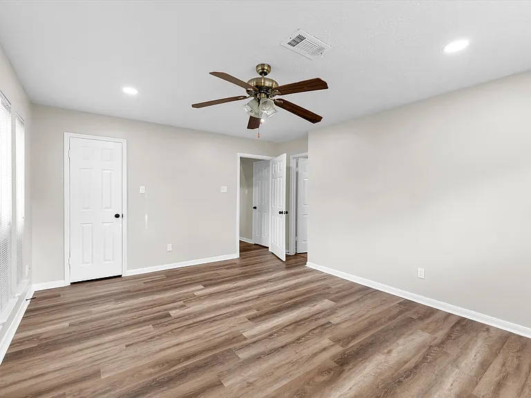 8102 Autumn Willow Dr — Photo 28