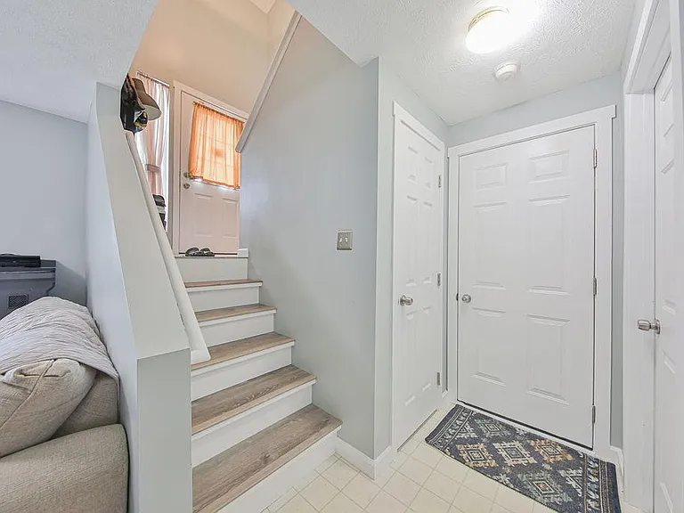 7415 S 176th Cir — Photo 17