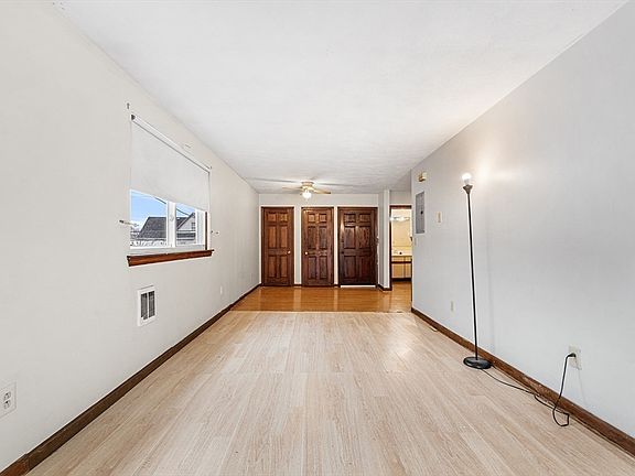 4th image of 12 Hamilton St #8