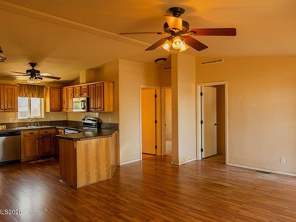 3rd image of 6295 Nugget Dr