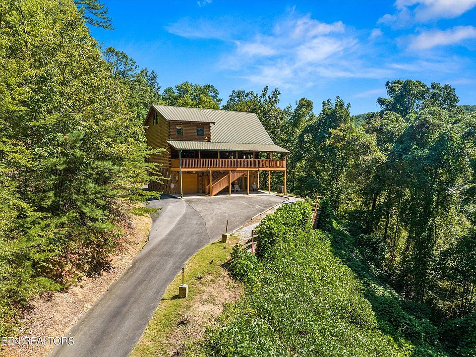 1st image of 817 Boone Acres Ln
