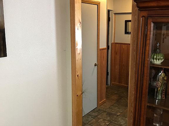 3rd image of 2217 N Pottenger Ave