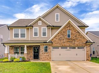 1415 Land Grove Dr, Kernersville, NC 27284