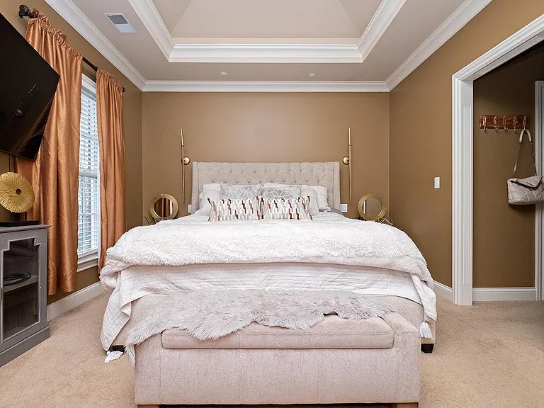 9406 Harlequin St — Photo 32