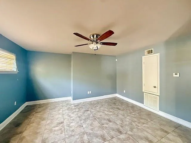 7616 W Judge Perez Dr #B — Photo 3