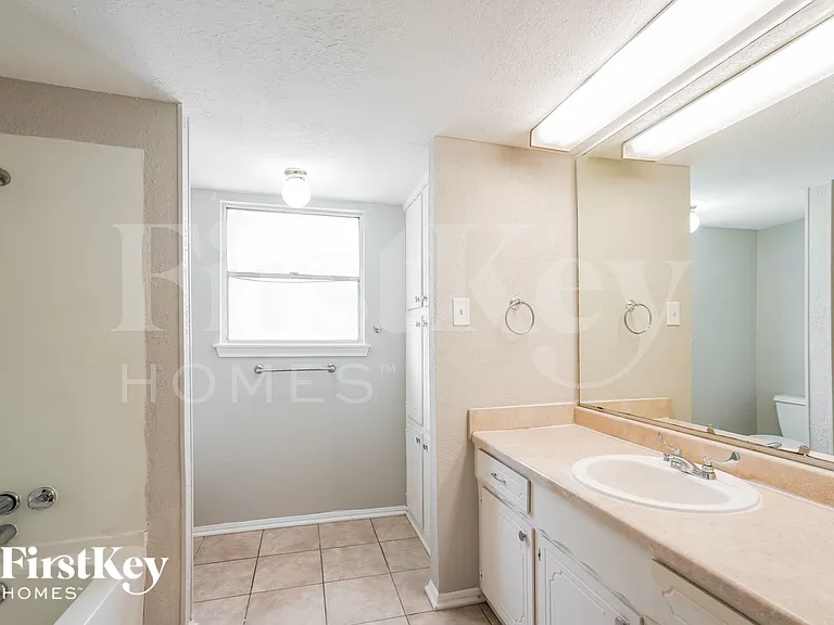 25115 Burrard St — Photo 17