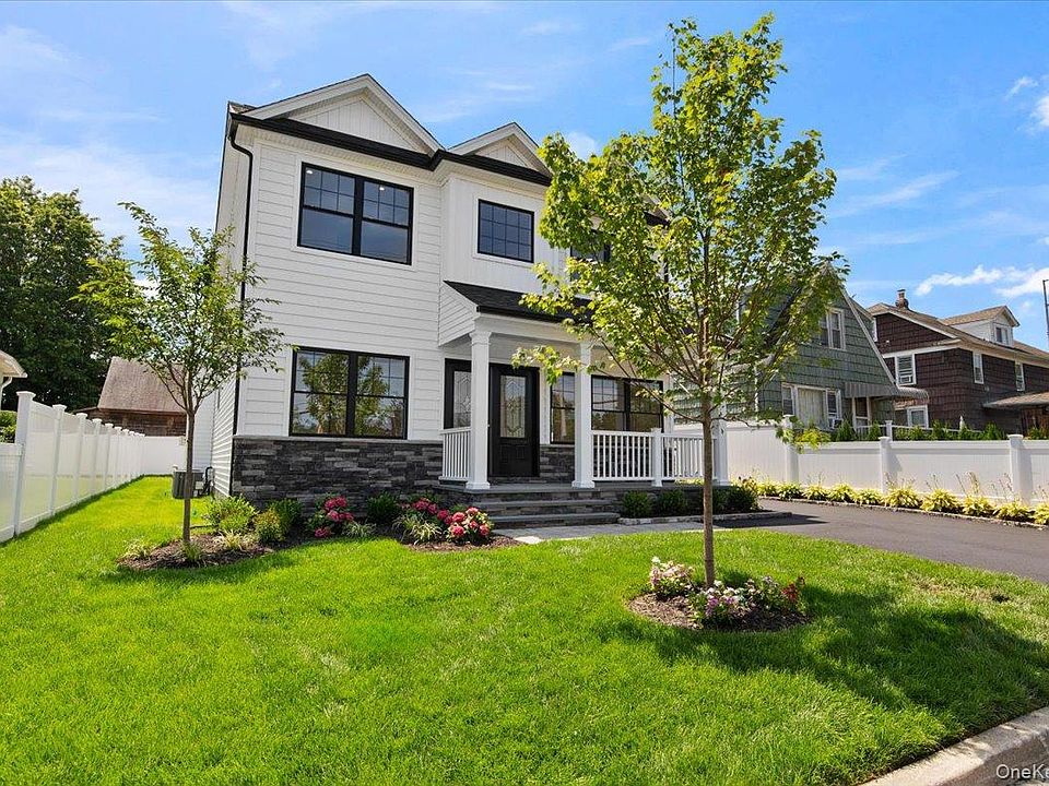 1st image of 51 Willis Avenue