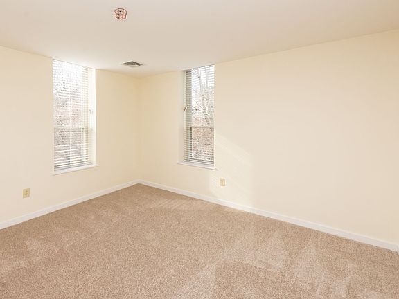5th image of 2 Skiff St APT 412