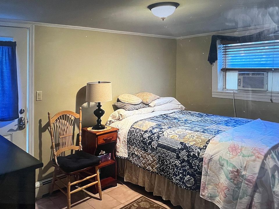 Bedroom #1