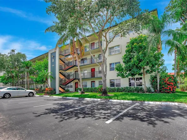 13355 SW 9th Ct APT 413H, Pembroke Pines, FL 33027