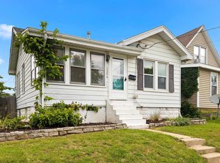 1201 E Hines Ave, Peoria Heights, IL