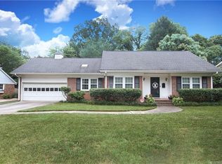 614 Sandridge Rd, Charlotte, NC 28210