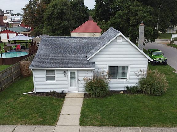 2nd image of 111 N Yale St