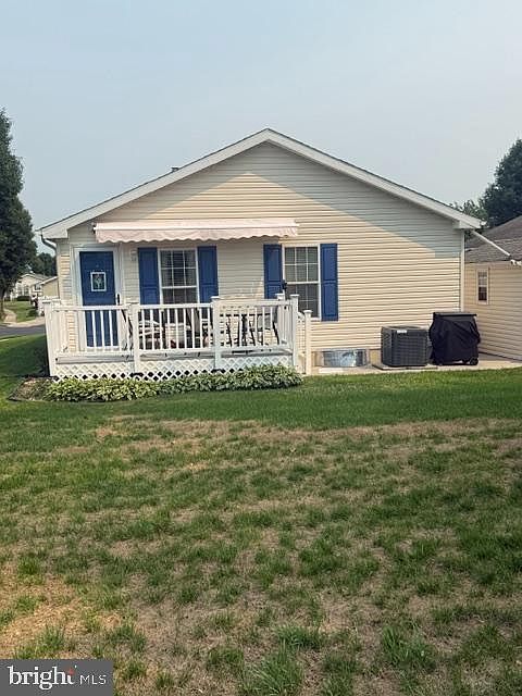 1st image of 3501 S Lincoln Ave #16