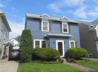 31 Groveland St, Buffalo, NY 14214