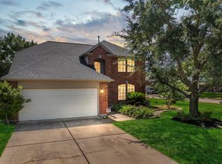 8910 Starlamp Ln, Houston, TX 77095