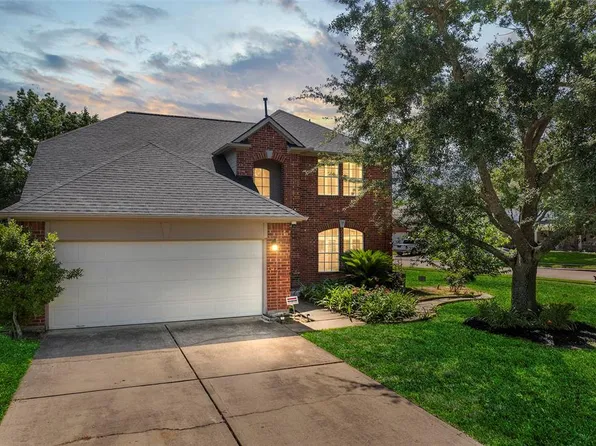 8910 Starlamp Lane, Houston, TX 77095