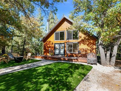 1594 Trinity Ct, Big Bear City, CA, 92314