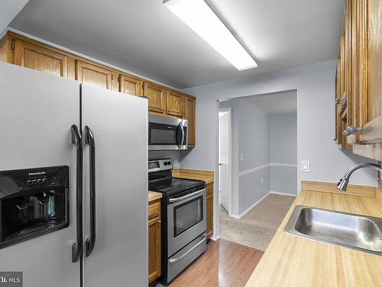 18050 Chalet Dr #14103 — Photo 15