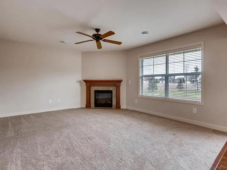 3233 Red Oak Trl — Photo 7