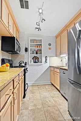 Sold by Halstead Real Estate | media 3