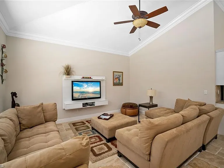8884 Mustang Island Cir — Photo 11