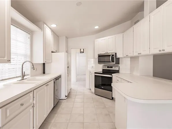 4747 San Carlo CT, NAPLES, FL 34109