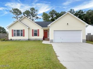 94 Pollard Dr, Jacksonville, NC 28540