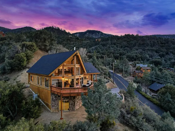 2000 Zermatt Dr, Pine Mountain Club, CA 93222