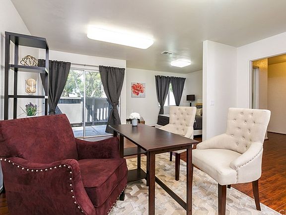 2nd image of 1756 Mountain Terrace Ln
