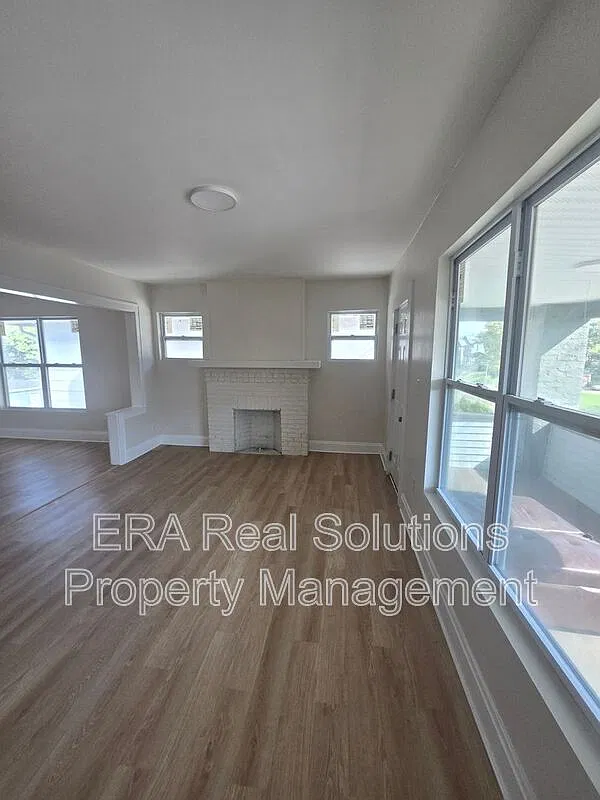 2 bed, 1.0 bath, 1040 sqft, $1,395 — Photo 4