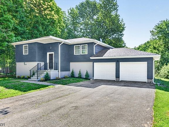 2nd image of 62 Barry Dr