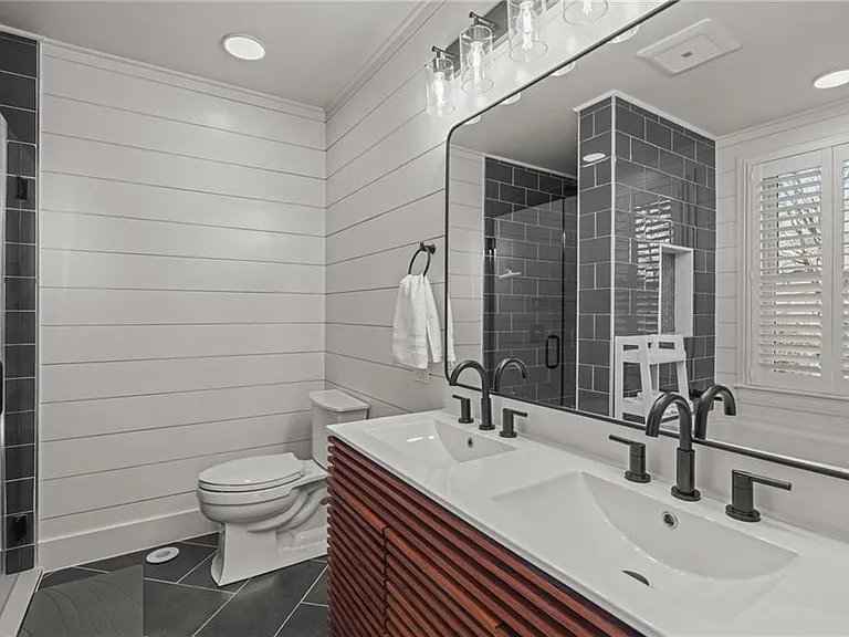 8 Cross St #1 — Photo 23