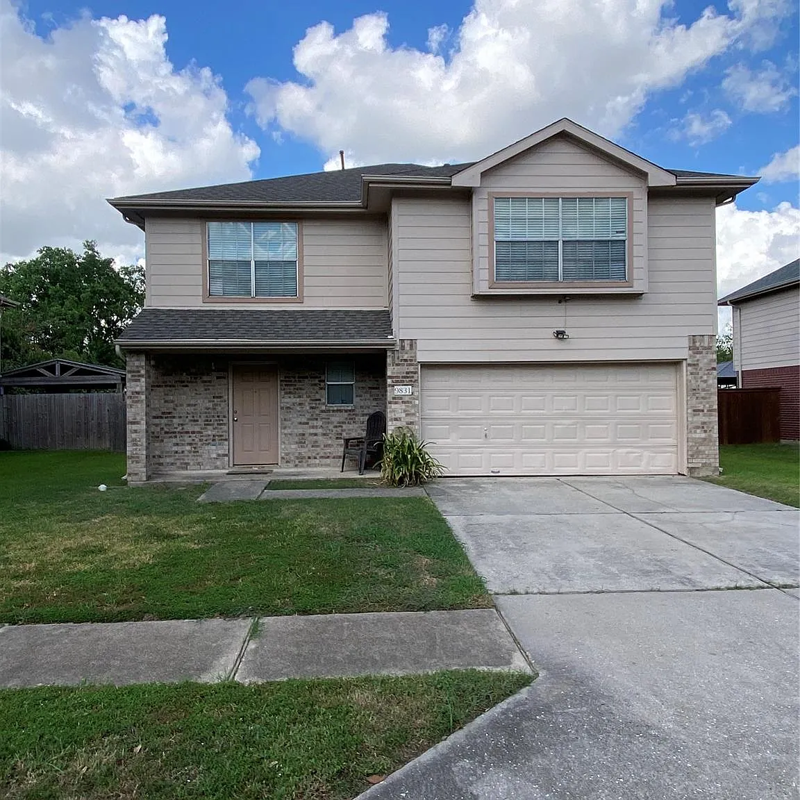4 bed, 2.5 bath, 2080 sqft, $1,800 — Photo 2