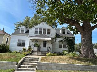 2121/2123 Pierce St, Sioux City, IA 51101