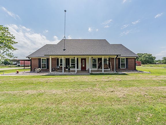 2nd image of 3418 Henderson Dr