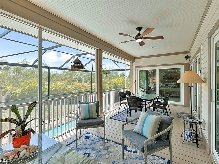 2130 Sunset Cir — Photo 18