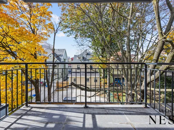 462 East 29th Street image 13 of 20