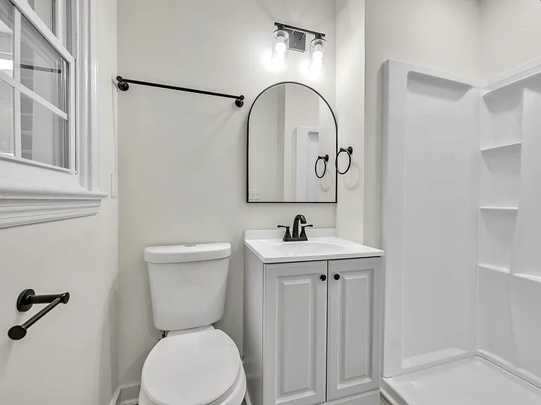 1112 Violet Dr — Photo 16