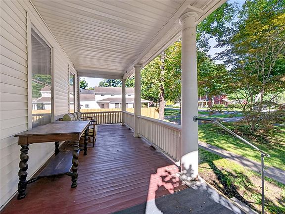 2nd image of 3060 Main St