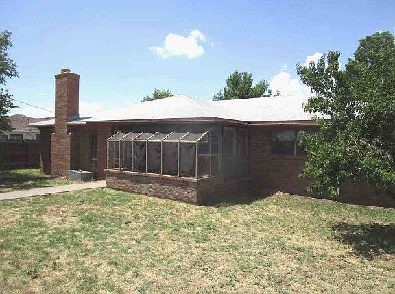 2nd image of 1048 Plains Dr