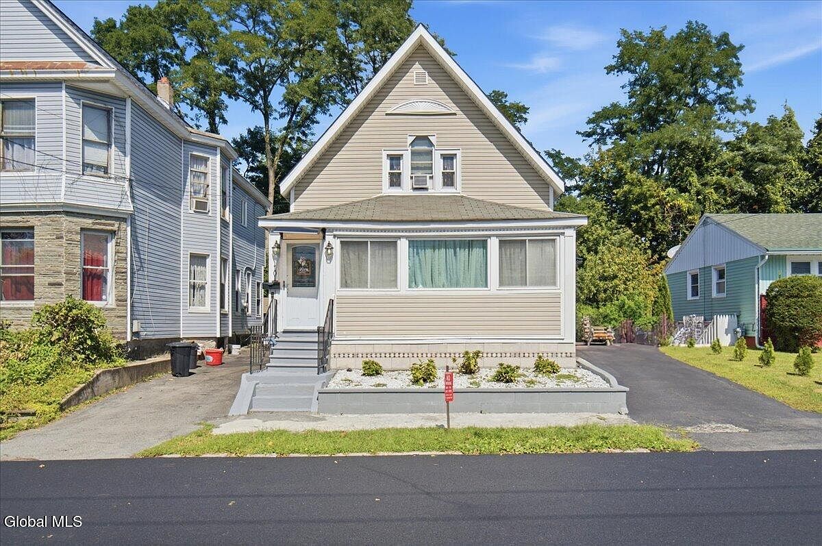 1st image of 1101 Van Velsen Street