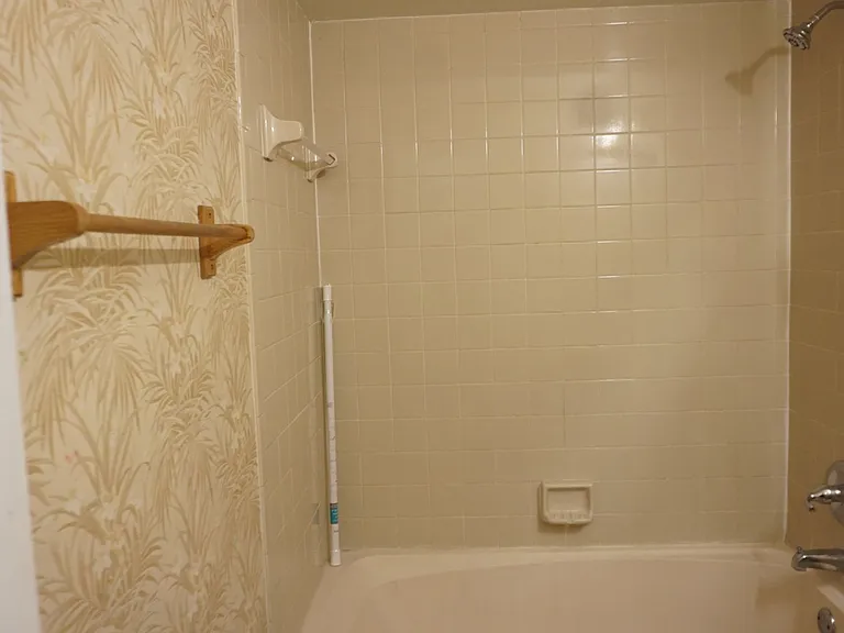 5492 Pinehaven Ct — Photo 8