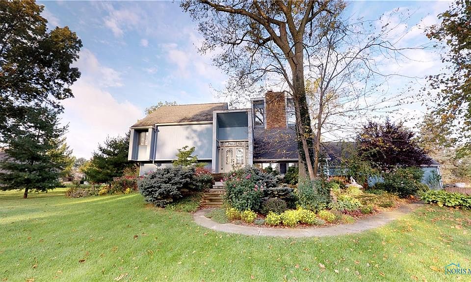 1st image of 12 Adams Dr