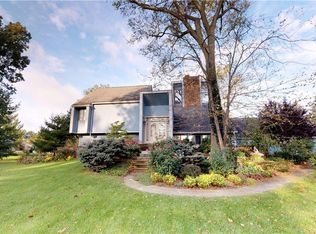 12 Adams Dr, Fremont, OH 43420