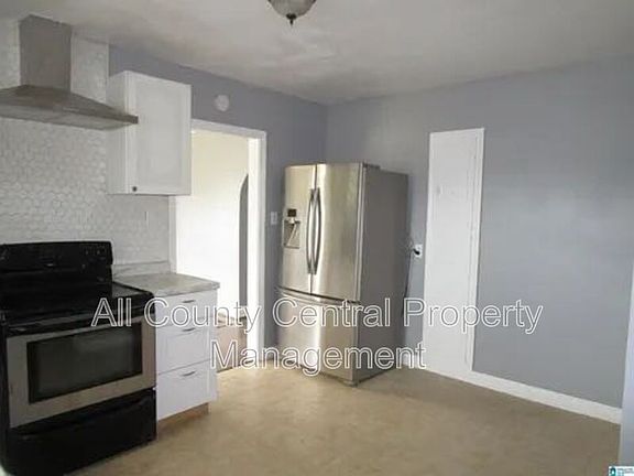 3rd image of 1319 31st St