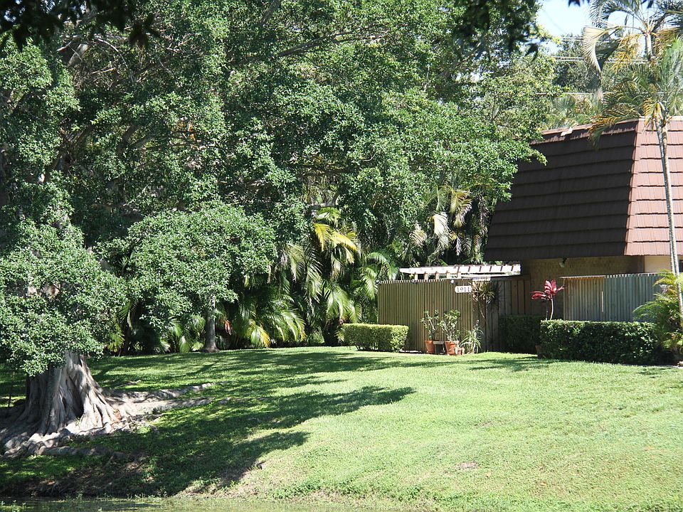 1st image of 1911 19th Ln